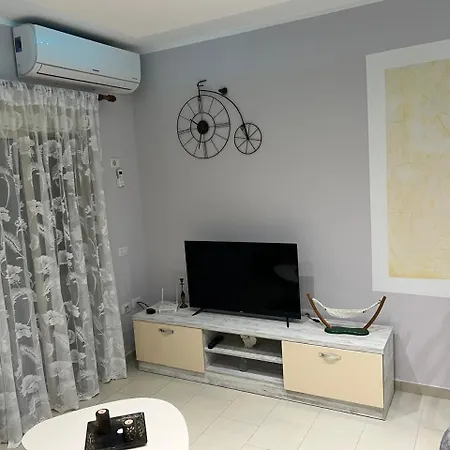 Lusina Apartment *