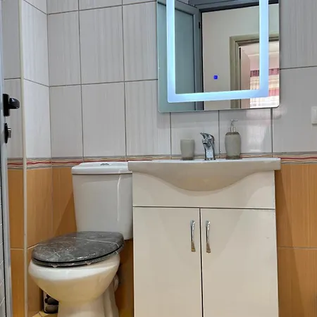 Plarentina - Modern & Zentral Mit Balkon Und Meerblick