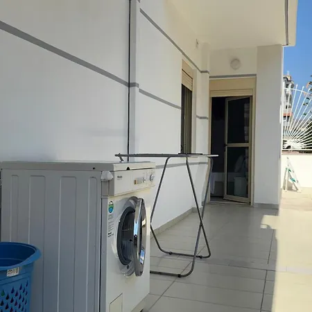 Plarentina - Modern & Zentral Mit Balkon Und Meerblick Sarandë