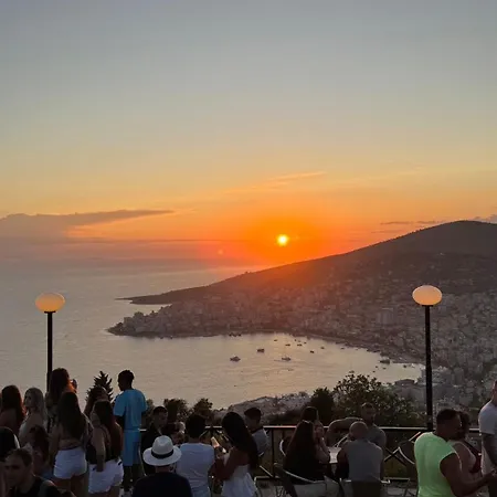 Plarentina - Modern & Zentral Mit Balkon Und Meerblick Sarandë