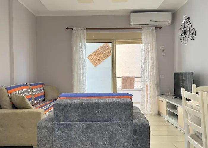 Plarentina - Modern & Zentral Mit Balkon Und Meerblick Apartament